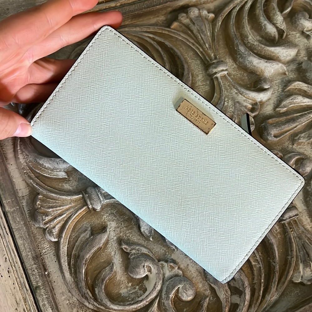 Kate spade mint green wallet